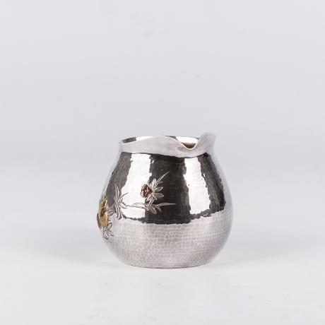 承合银器 石榴锤目纹纯银公道杯