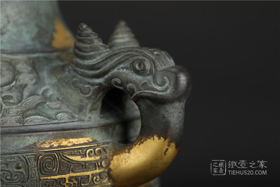 秦蔵六涂金铜饕餮纹盖付饰壷