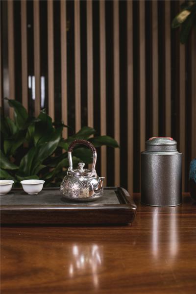 大渊银器  纯银 蝴蝶秋草急须（3寸）