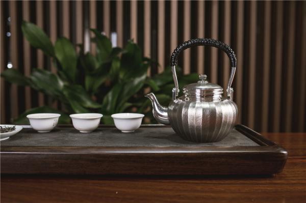 大渊银器  纯银  立筋汤沸（3.5寸）