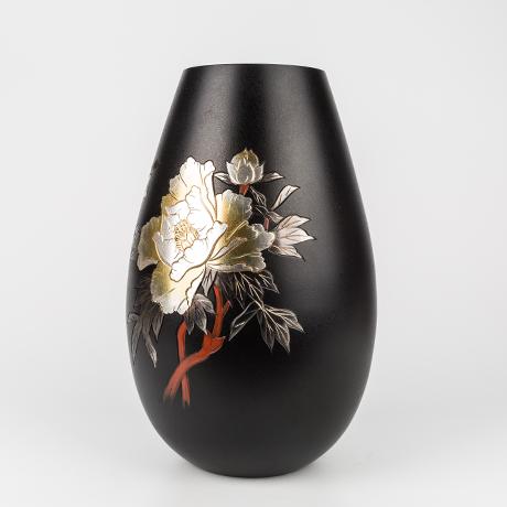 高冈铜器牡丹花瓶