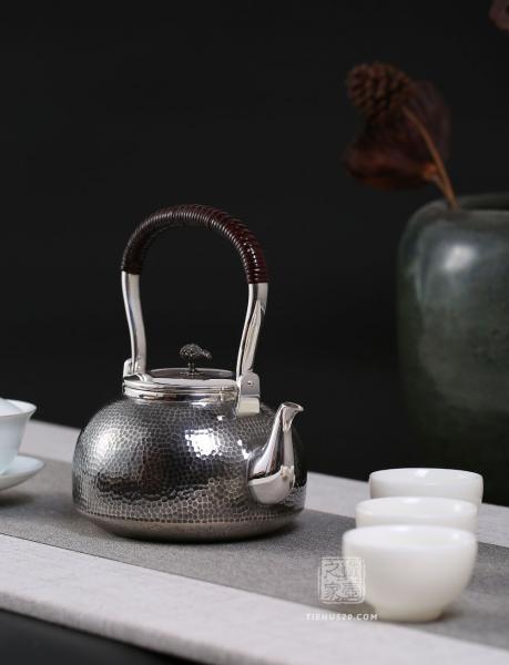 大渊银器 纯银 松子摘锤目纹银壶（4.5寸）
