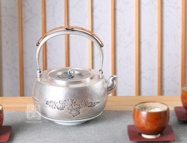 段六一 纯银 自然之秋银杏枫叶银壶